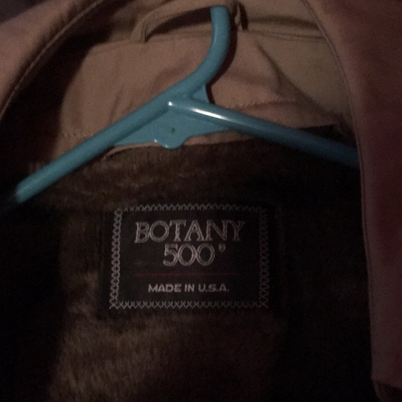 Botany 500 trench coat, belt is missing - Picture 3 of 3